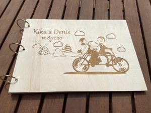 Svadobný fotoalbum: Spoločná cesta životom