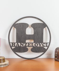 Rodinný, drevený monogram do interéru - čerň eben