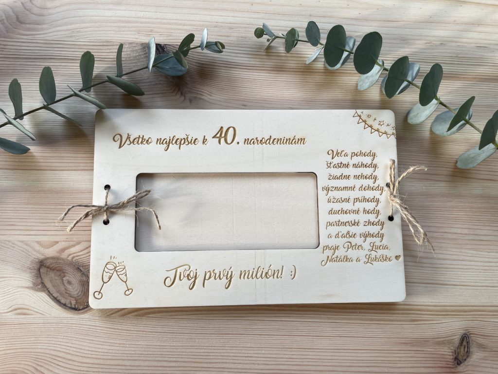 Narodeninova drevena obalka na peniaze