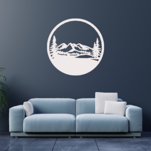 Drevený obraz s motívom hôr a stromov v kruhovom ráme prinesie do vášho interiéru pokoj a harmóniu prírody. Dostupný v troch veľkostiach (30 cm, 40 cm, 50 cm) a štyroch farebných prevedeniach – čierna, biela, tmavohnedá a svetlohnedá.