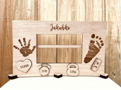 Drevený fotorámik pre novorodencov