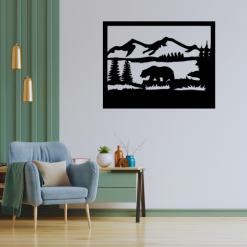 Obraz medveďa v divočine neprináša iba vizuálny pôžitok, ale aj jedinečnú energiu prírody. Keď si ho zavesíš na stenu, dodáš svojmu priestoru prirodzený nádych, silu a atmosféru, ktorá nikdy nestratí svoju eleganciu.