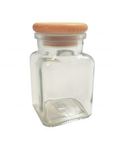 Mini nádobka neprináša iba úložný priestor, ale aj príjemný pocit spojenia s prírodou. Keď ju položíš na poličku alebo stôl, získaš elegantný detail, ktorý nikdy nestratí svoju sviežosť ani hodnotu.