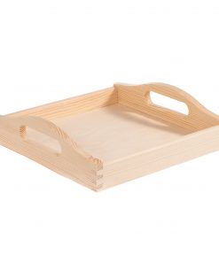 Drevená tácka – štvorec neprináša iba praktickosť, ale aj estetiku a spojenie s prírodou. Keď ju položíš na stôl, okamžite premení atmosféru miestnosti a dodá jej hrejivú energiu, ktorá nikdy nestratí svoju hodnotu.