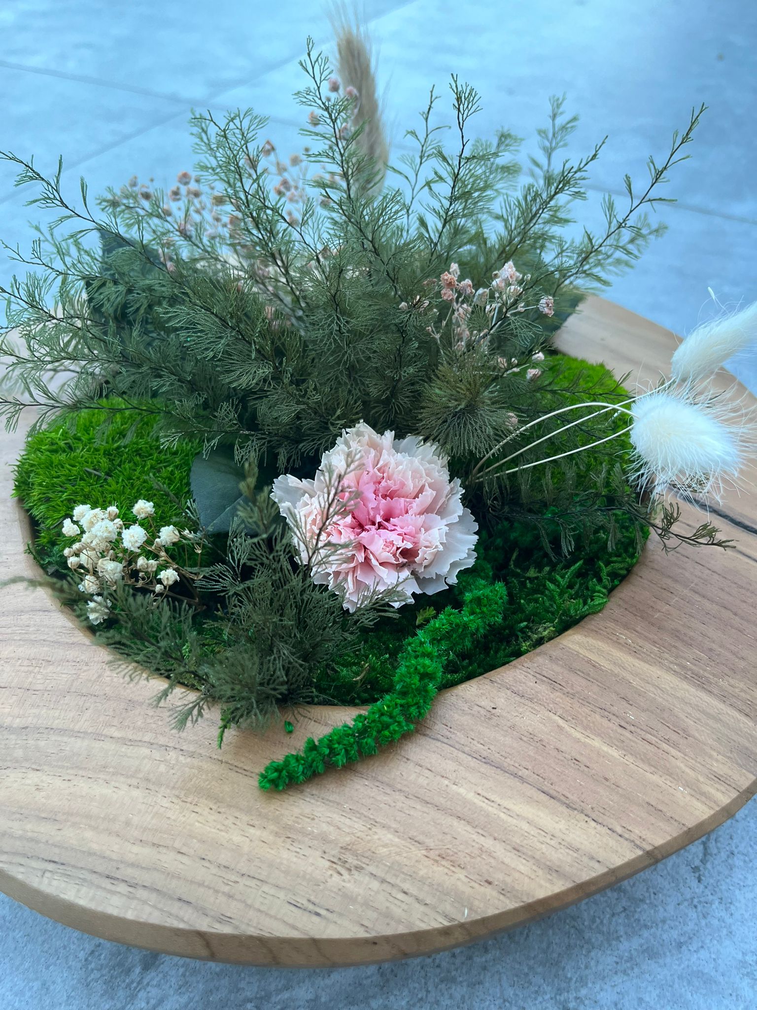 Teaková machová miska pink prináša do priestoru nielen vizuálnu krásu, ale aj pokoj, prírodnú harmóniu a výnimočnú atmosféru, ktorá nikdy nevybledne.