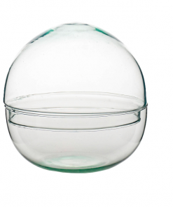 Naše sklenené terárium Ball DIY spája estetiku, kreativitu a prírodný pôvab. Vďaka nemu premeníte obyčajný priestor na miesto, ktoré dýcha pokojom a prirodzenou krásou – presne tak, ako to dokáže len kúsok živej prírody vo vašom domove.