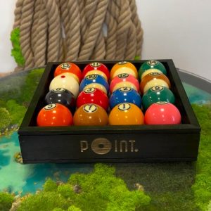 Drevená krabica na biliardové gule nie je len obyčajným úložným boxom – spája praktické využitie s estetickým zážitkom a vôňou dreva.